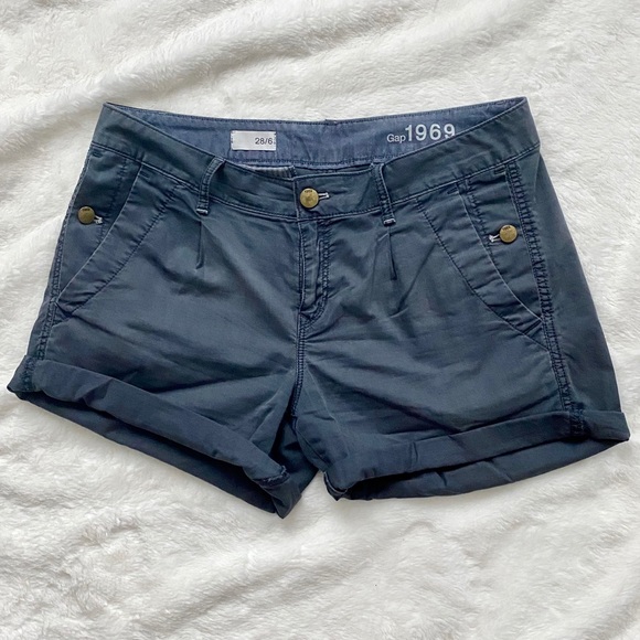 GAP Pants - EUC Gap Navy Blue Boyfriend Shorts Size 28/6